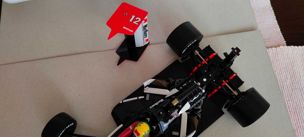 Макларън МР 4/4 А.Сена 1988 модел в мащаб 1:18