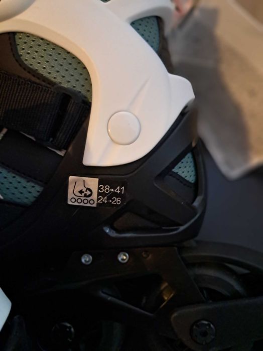 Role  noi,cu etichetă, fitness fit Oxelo,kaki( no 38-41)