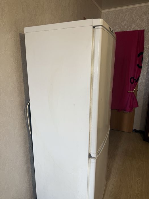 Холодильник.