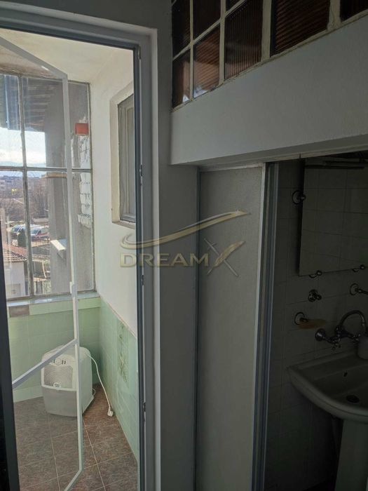 Етаж от къща под наем в Христо Смирненски! 7710077
