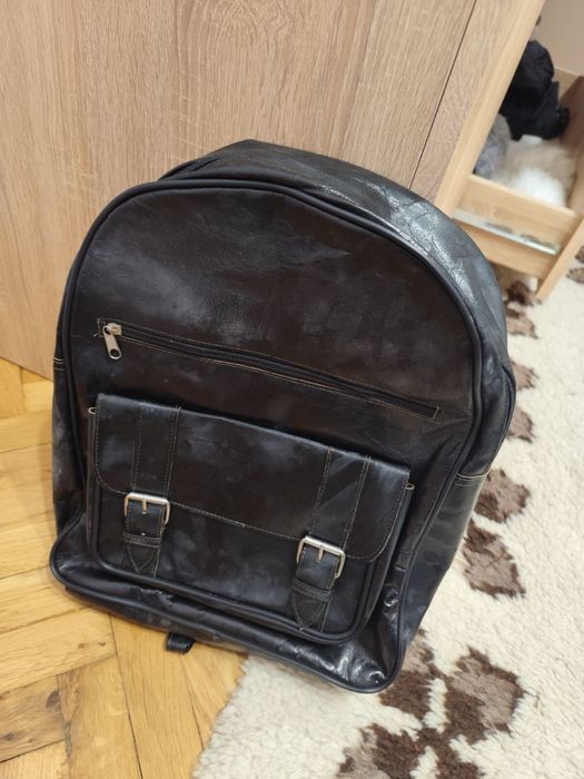 Ученическа раница и естествена кожа раница