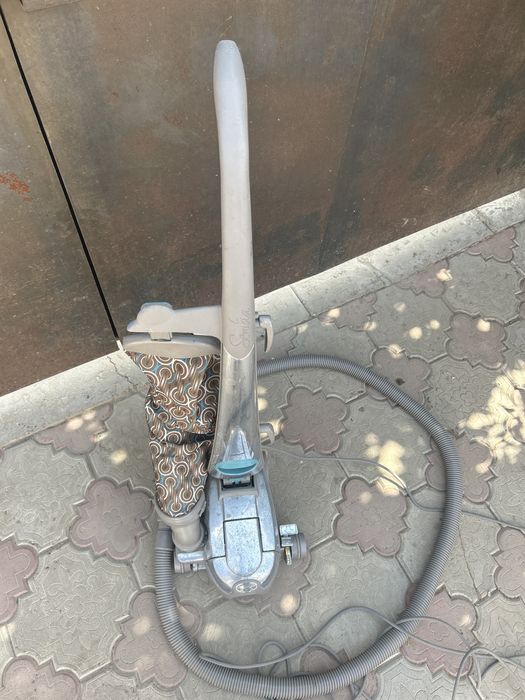 Продам пылесос Сэнтриа
