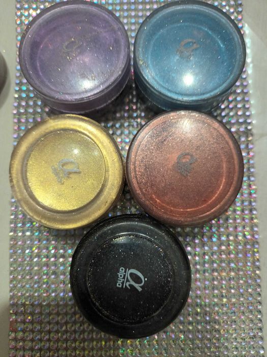 Блеск для глаз или Втирки alpha профессиональный