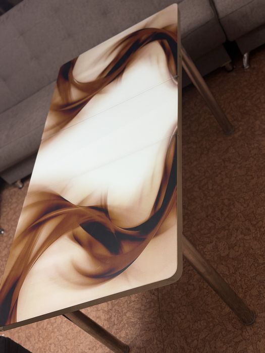 Продам стол кухоный