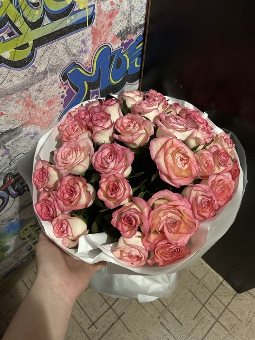 Срочно цветы розы 33 штук