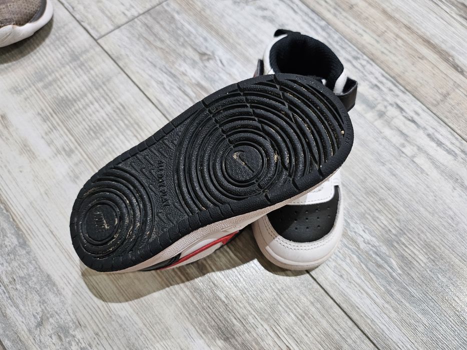 Маратонки Nike размер 25