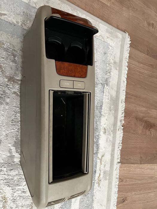 Бардачок RX 350 330 Toyota Harrier