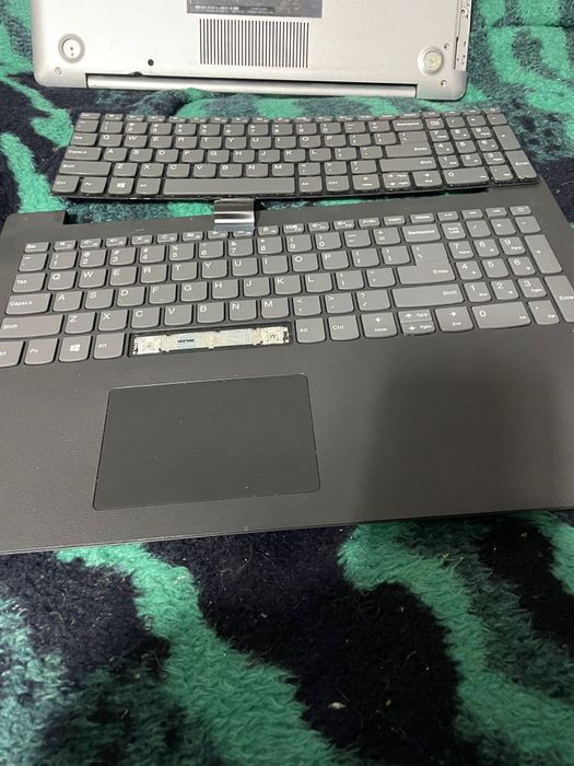 Lot laptopuri diferite probleme