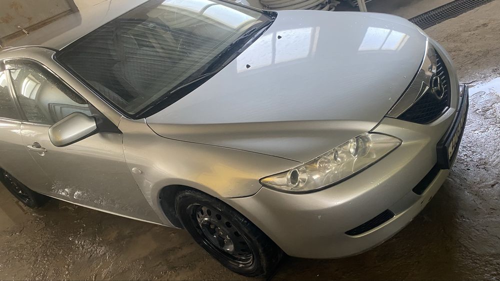 Мазда 6  2004 год автомат газ бензин