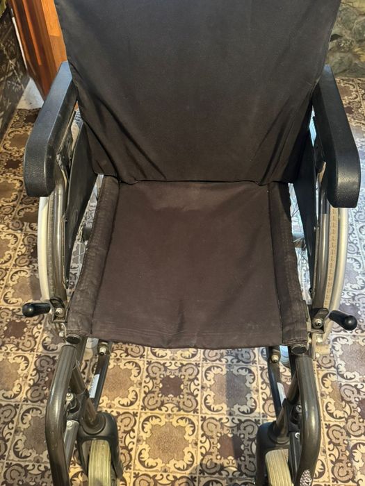 Продам инвалидный коляска