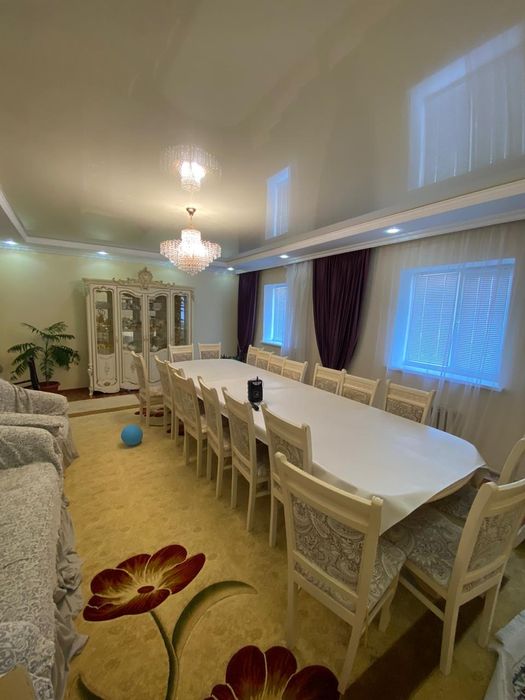 Продам Стол со стульями