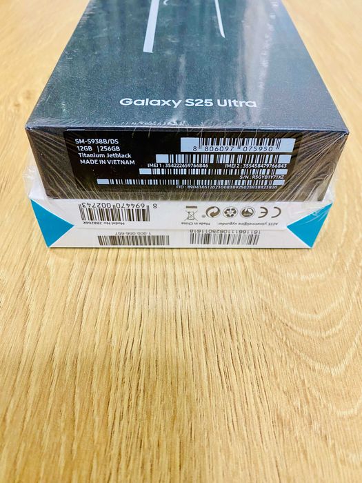 ЧИСТО НОВ !!! Samsung Galaxy S25 Ultra, 12GB RAM, 256GB, 5G, Black