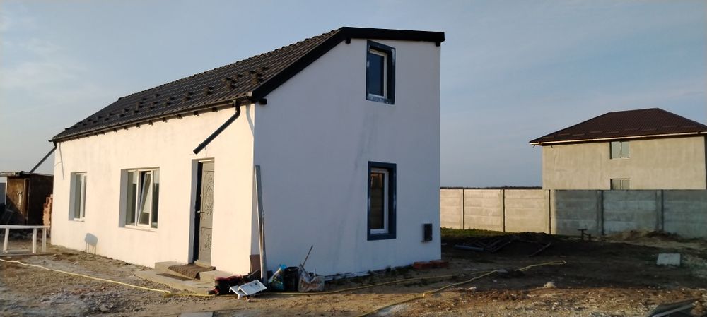 Închiriez casă/spațiu Săbăreni Pădure