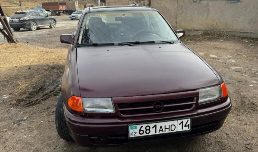 Opel astra срочно сатылады