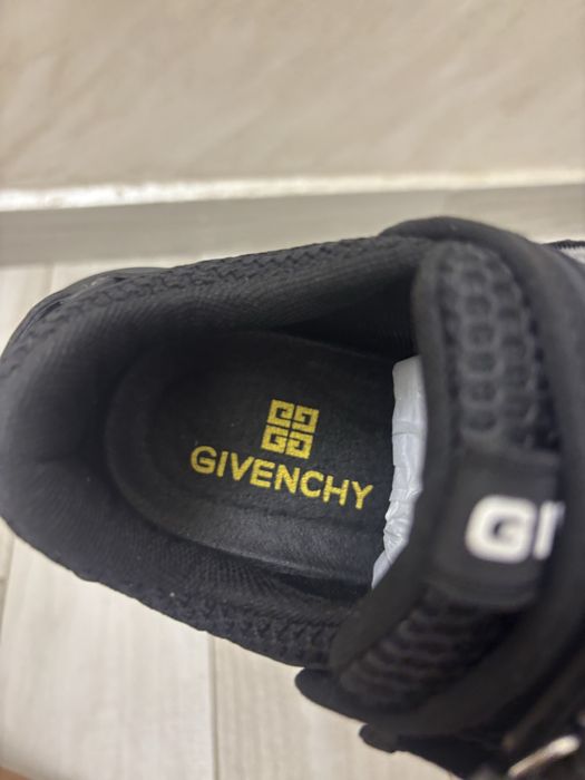 Adidasi Givenchy Paris