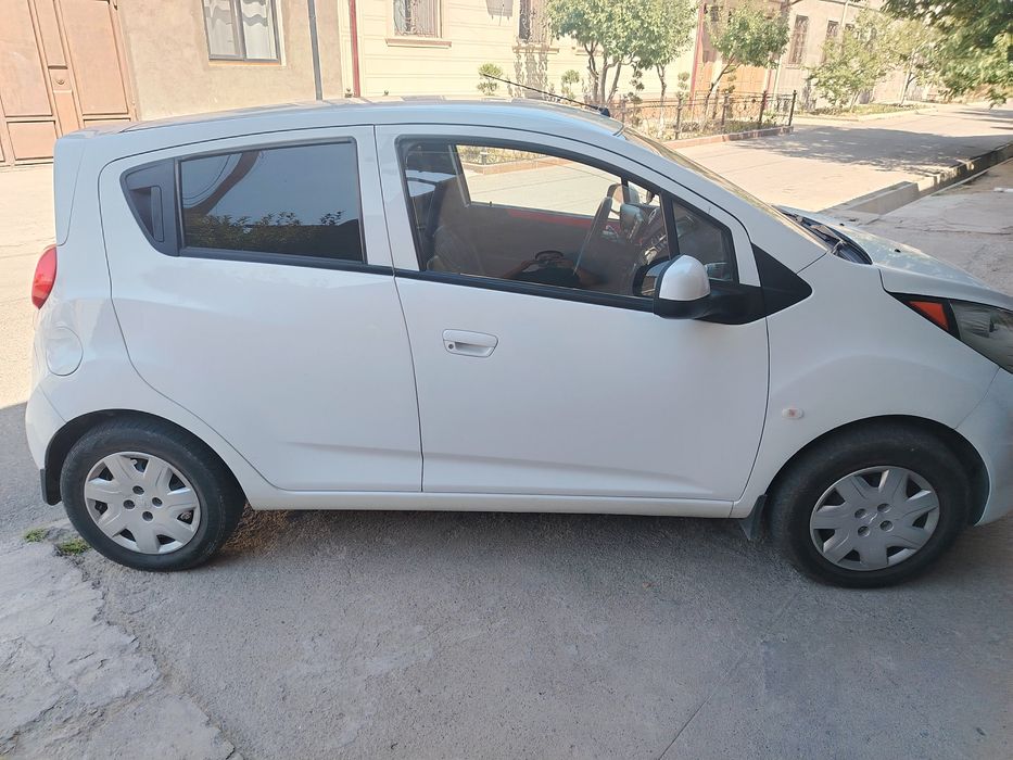 Chevrolet spark 2011