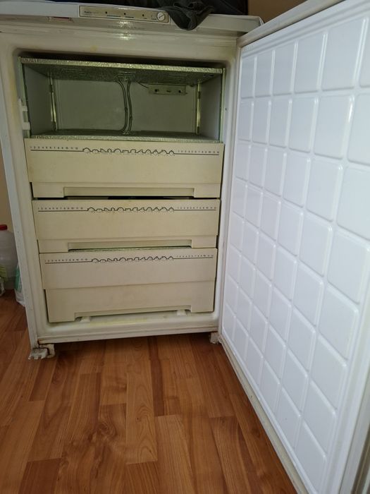 Морозилка Бирюса