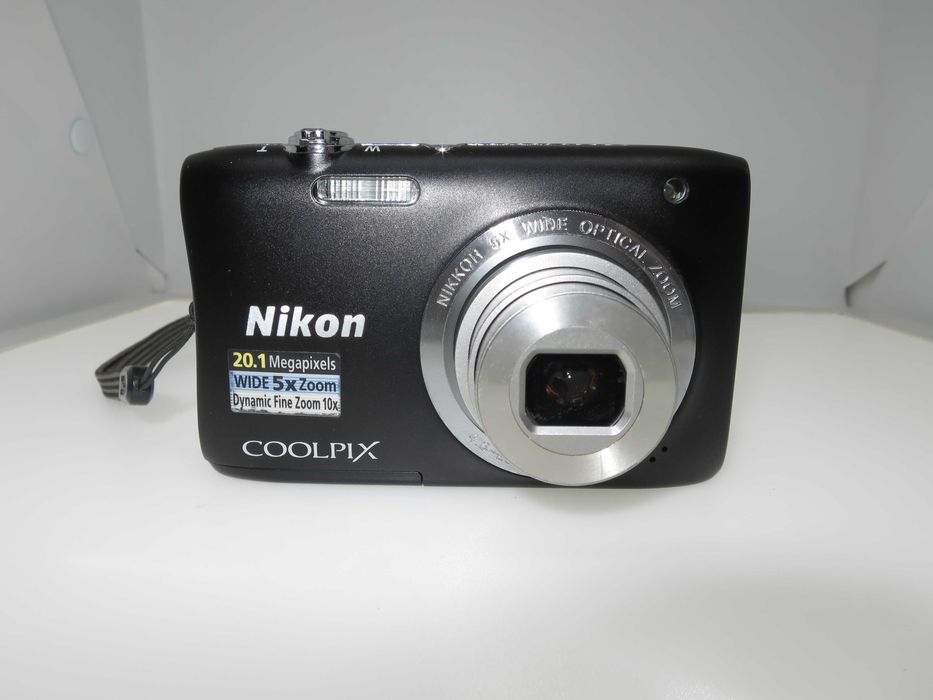 Nikon Coolpix S2900 ултра компактен фотоапарат камера 20 мегапискела