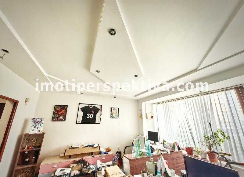 Продава се Тристаен апартамент в Пловдив, Кършияка - 87 кв.м за 1537 €/кв.м - Снимка #2