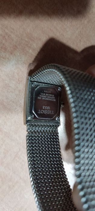 Фирменные часы Tissot