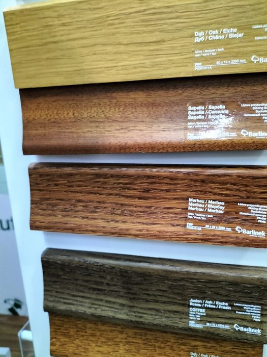 Plinta din lemn pentru parchet și scări interioare