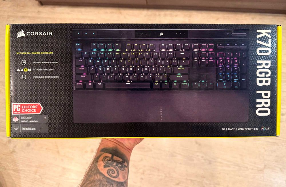 Gaming keyboard , Геймърска клавиатура Corsair K70 RGB PRO Cherry MX Red | Като нова | Пълен комплект