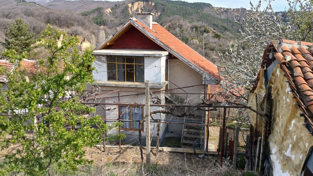 Къща в село Бадино