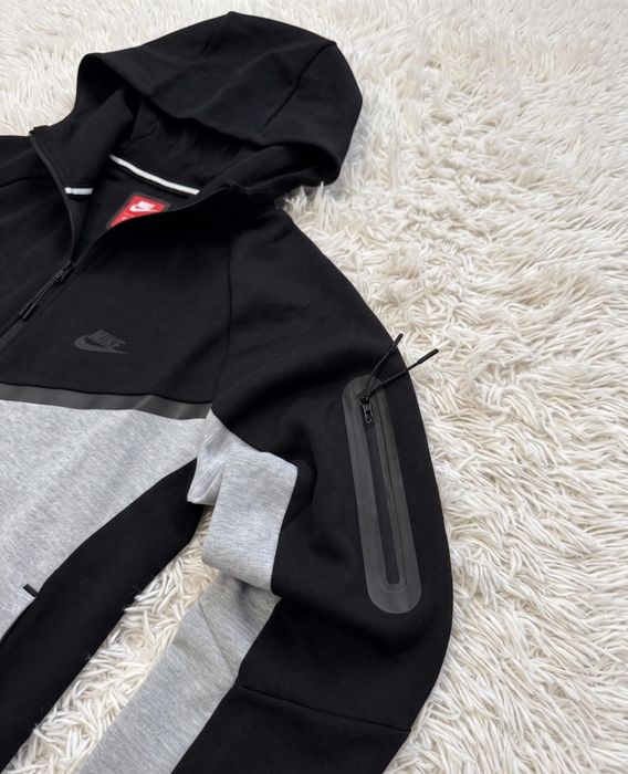 Trening Nike Tech Negru Gri - Calitate Premium