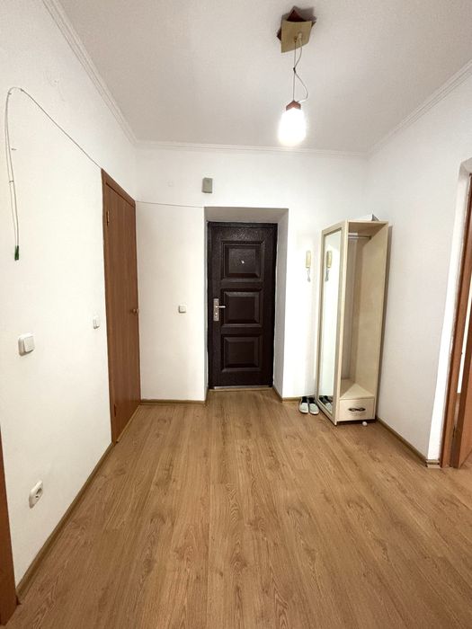 Продается 1 ком 9 микрорайон 2/5