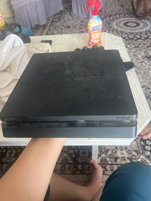 Play station 4 va 3 josik