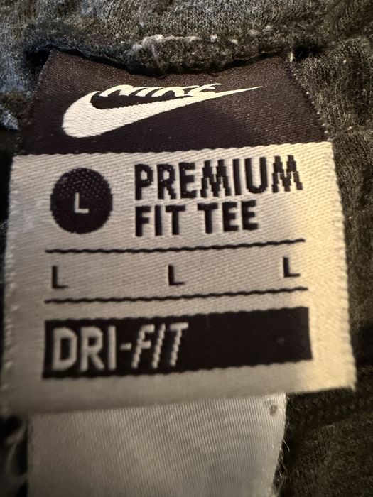 Различни видове долнища nike,bershka