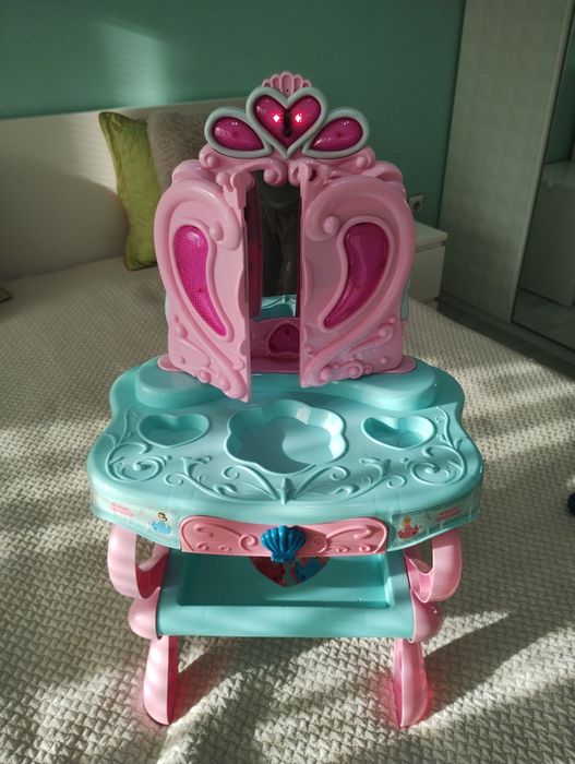 Детска тоалетка за игра