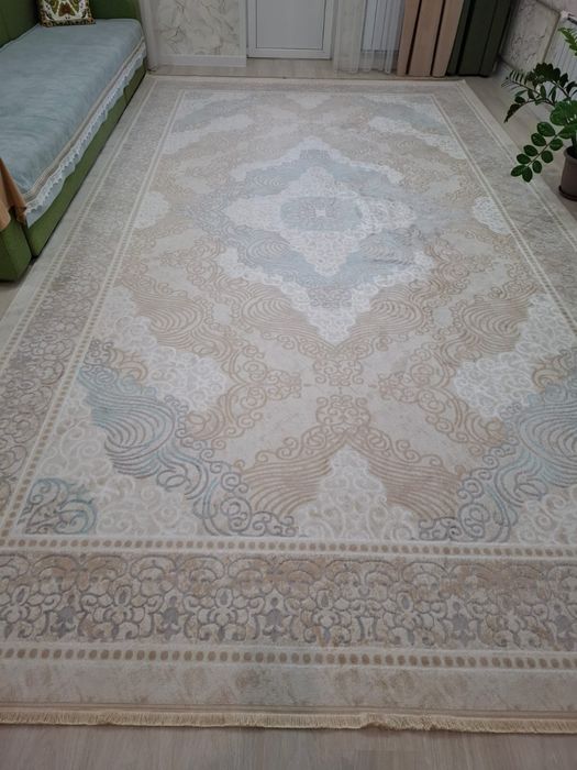 Продам ковер размером 3х5