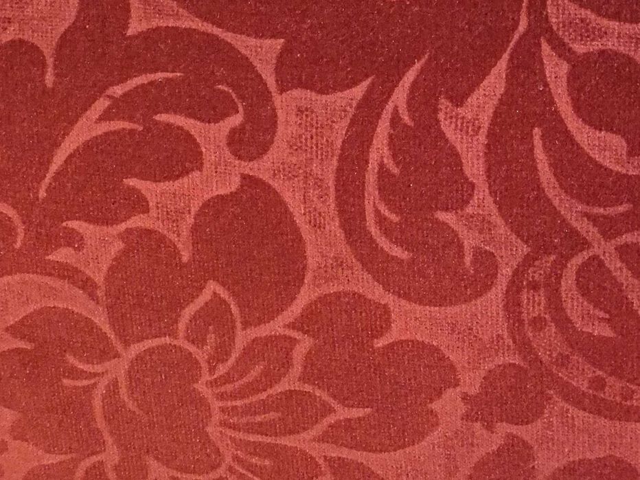 Диван, два фотьойла и таборетка