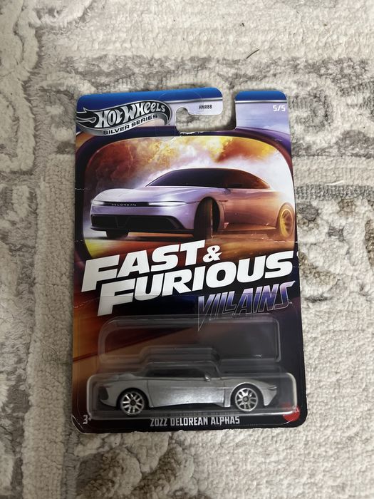 Продам машинку hot wheels silver series