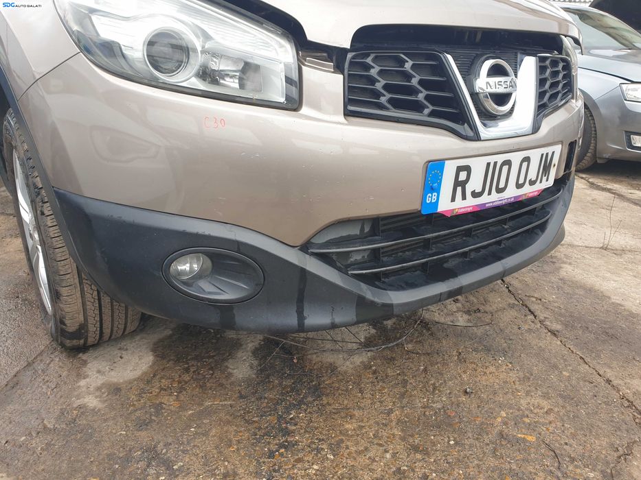 Bara Spoiler Fata cu Grile Proiectoare FARA Grila cu Emblema Nissan Qashqai J10 FL Facelift 2010 - 2013 Culoare C30 [K2215]