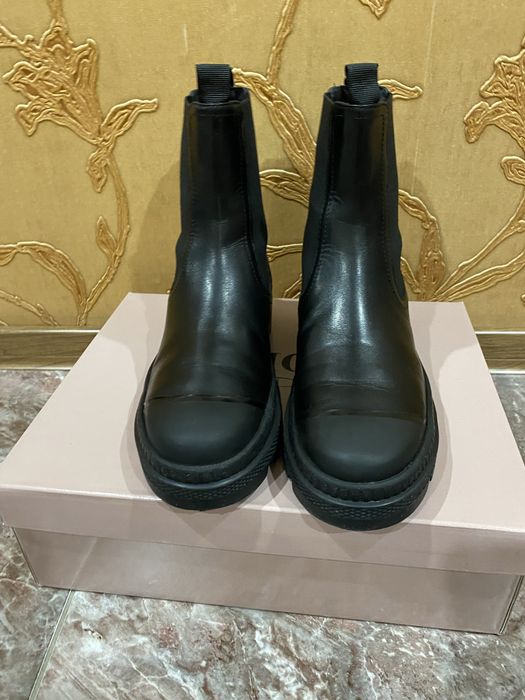 Продам итальянские ботинки Челси