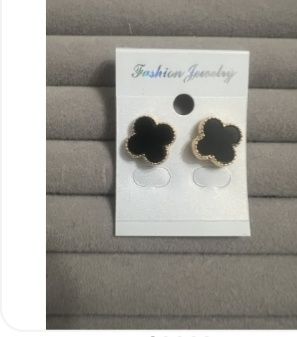 Бижутерия 1 стоит 400тг