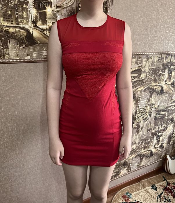 Продам платья. Торг уместен