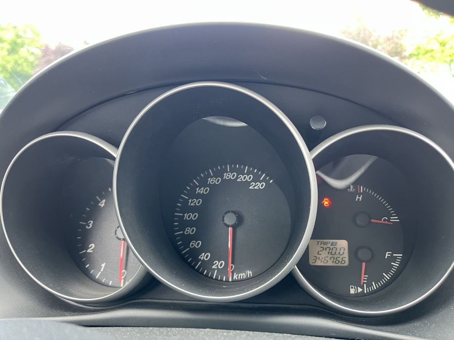 Vând Mazda 3, anul fabricației 2005, 346.800 km