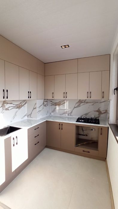 Ц-5, Центр, м. Минор 2/4/4 54 М² лоджия: 2*6