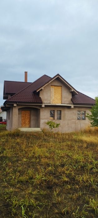 Casa la gri cu Teren Aferent