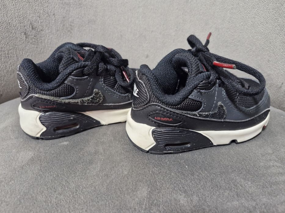 Adidasi Nike mărimea 21
