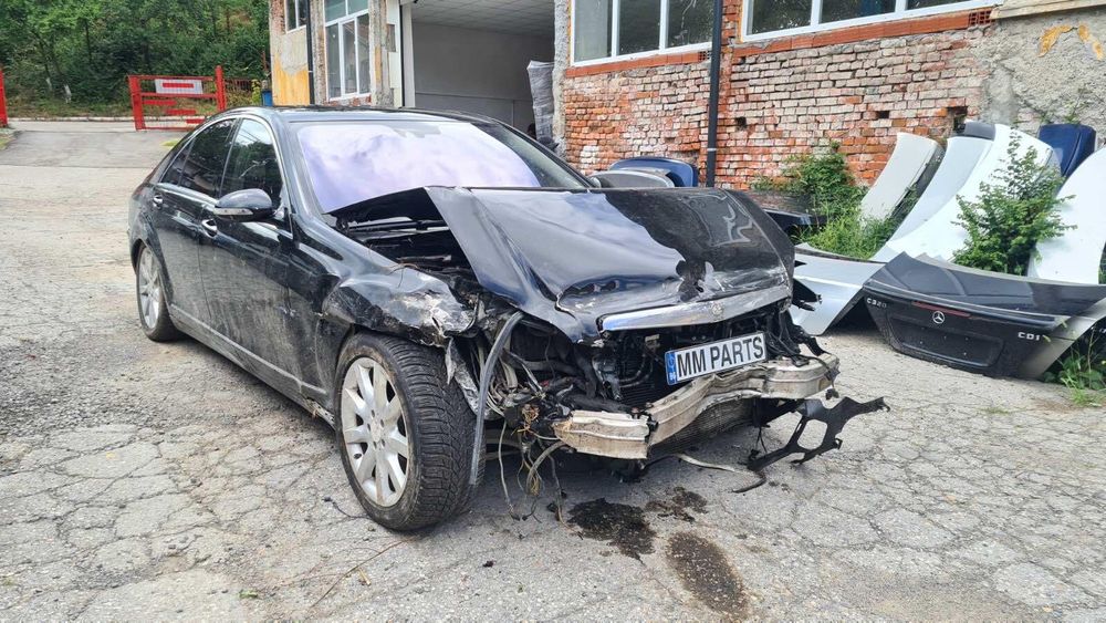 Mercedes W221 S500 388кс 4Matic Keyless Nightvision НА ЧАСТИ!