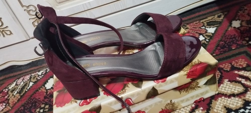 Yozgi ayolar tuflisi