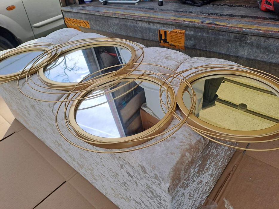 Ново огледало за стена