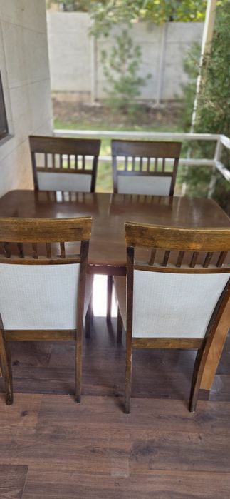 Набор стол и стулья