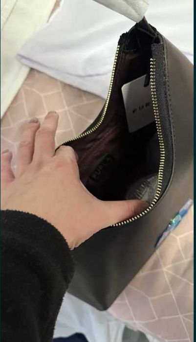 Furla Diamante големия размер