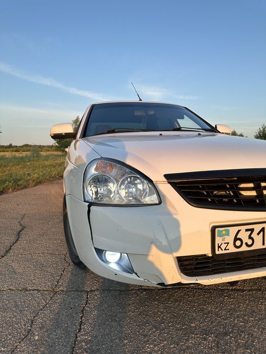 Lada приора 2012 года