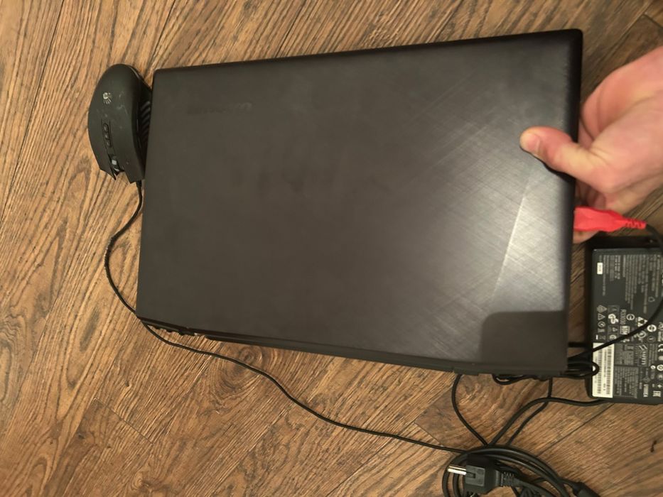 Игровой ноутбук LENOVO